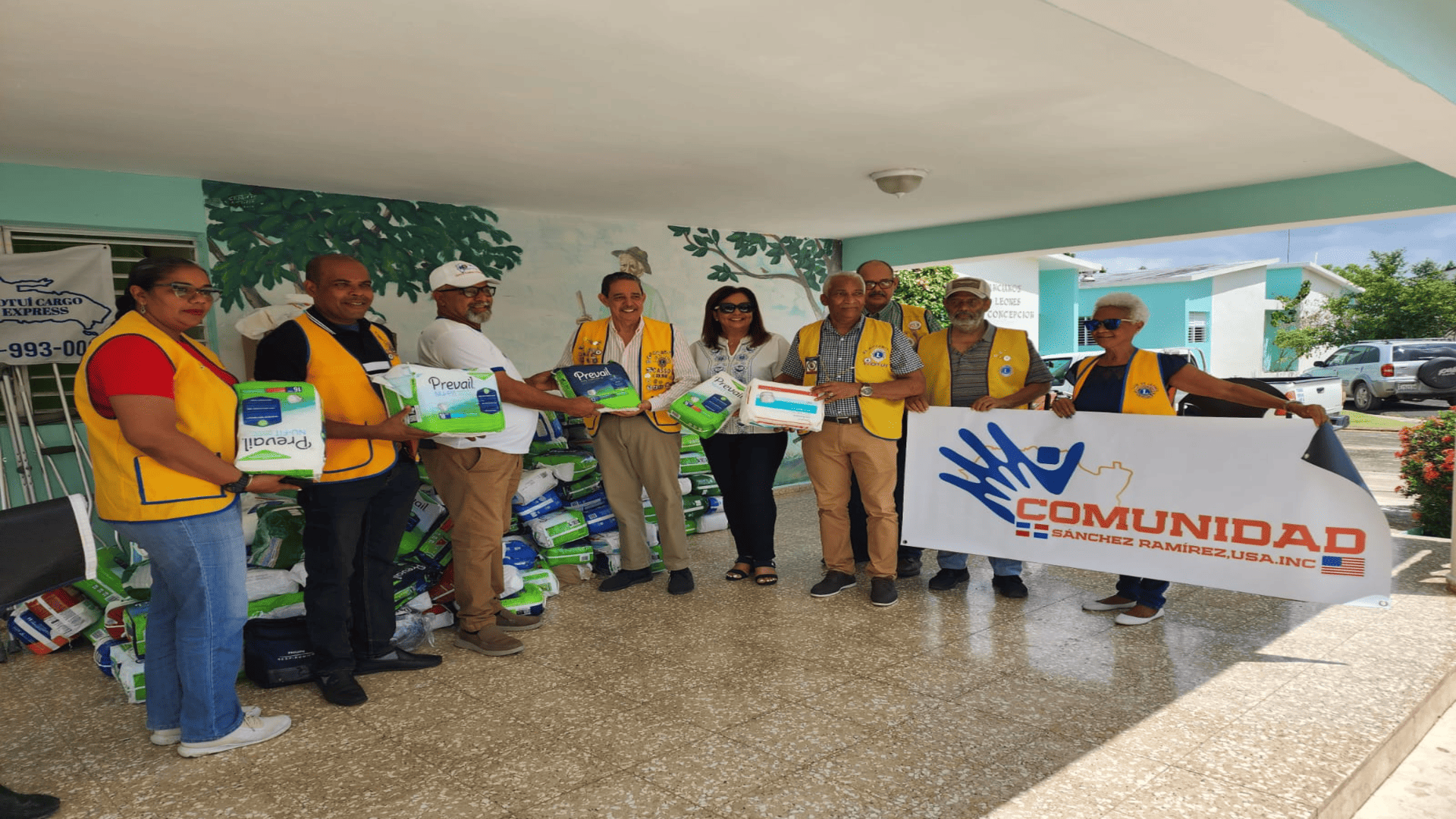 Donation to the nursing home in Cotuí
